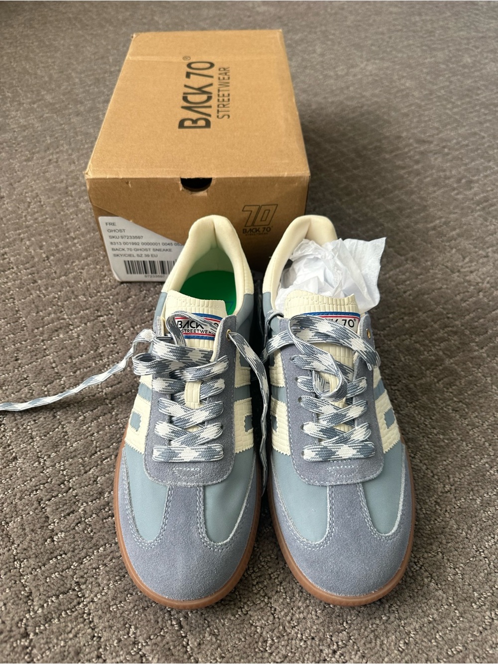 Back 70 Streetwear Blue & Cream Sneakers